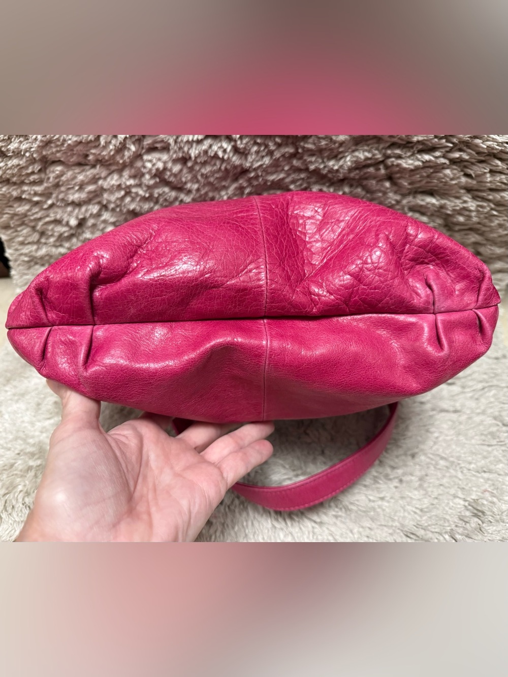 HOBO  Original-,Fuchsia Leather Shoulder Bag - Picture 10 of 13